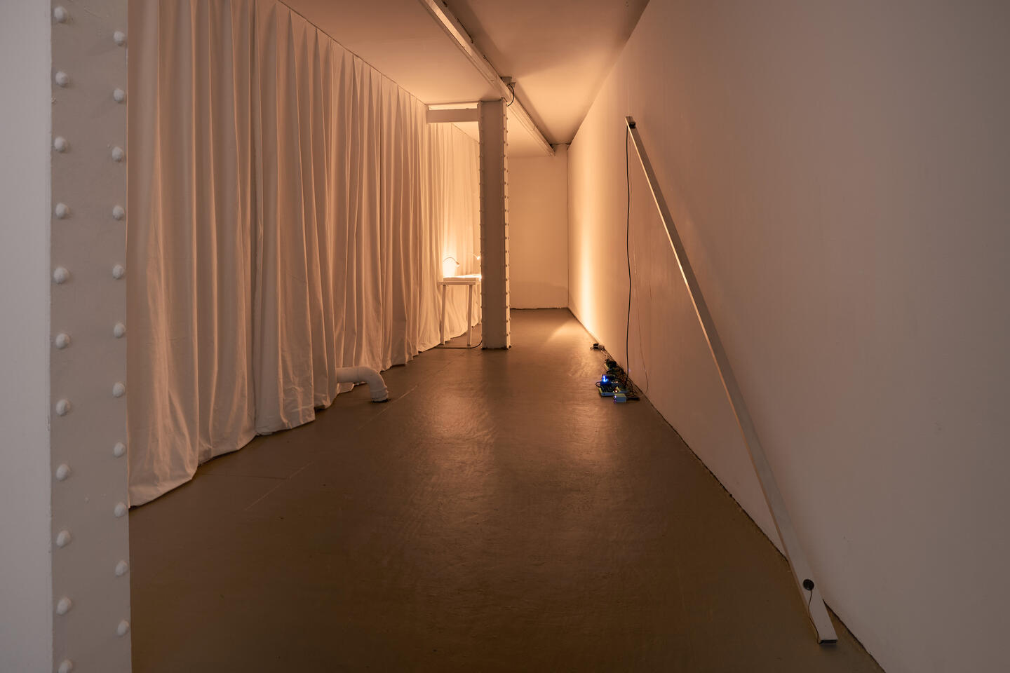 The Humming of the Power Grid, 2025, aluminium bar sound installation. Courtesy: the artists and Storefront for Art and Architecture, New York; photography: © Luis Corzo