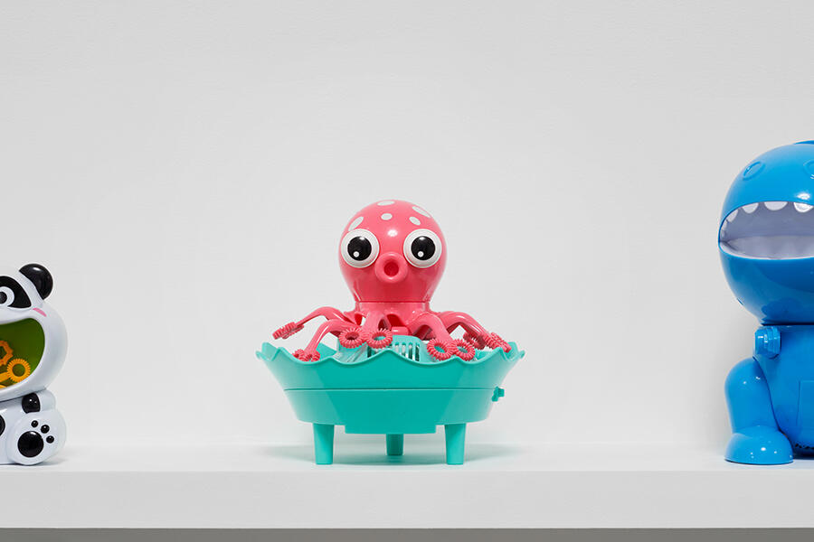 Ghislaine Leung, Public Sculpture, 2018