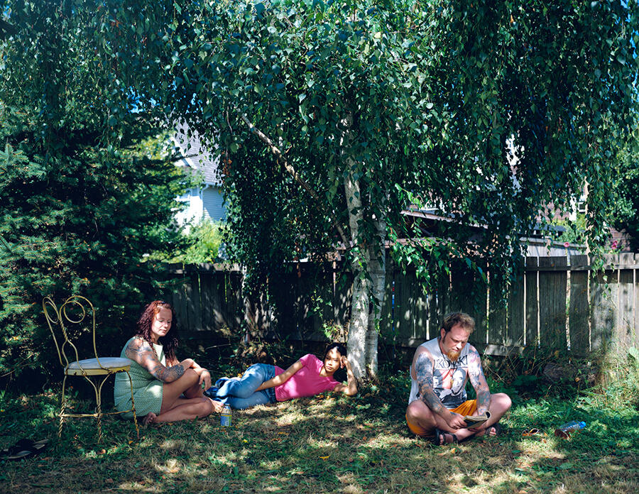 jeff-wall-tattoos-and-shadows-2000